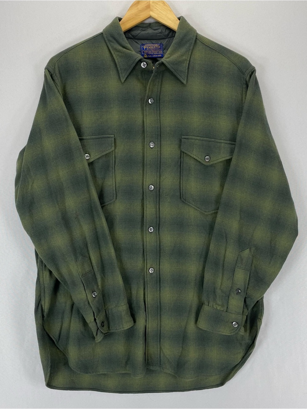 Pendleton Wool Flannel Shirt Men’s Large 16.5 Green Ombré Plaid Quilt Lined Neck